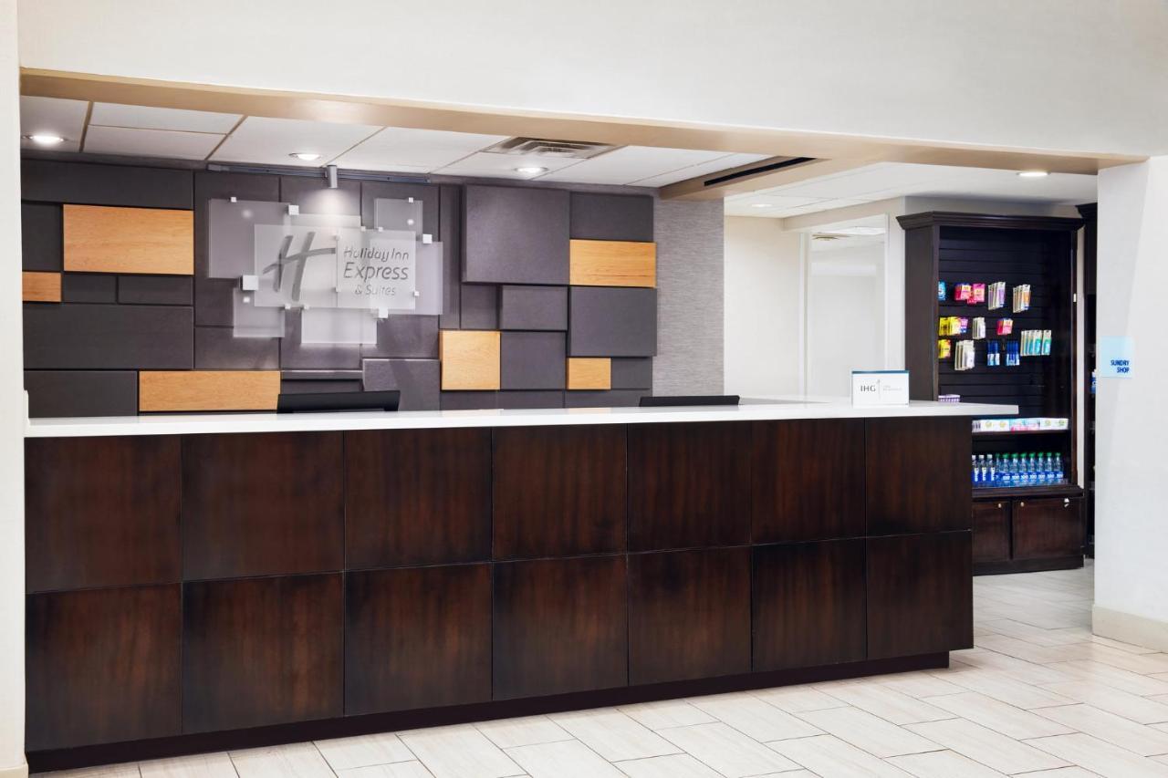 Holiday Inn Express & Suites Jacksonville South East - Medical Center Area By Ihg Exterior photo